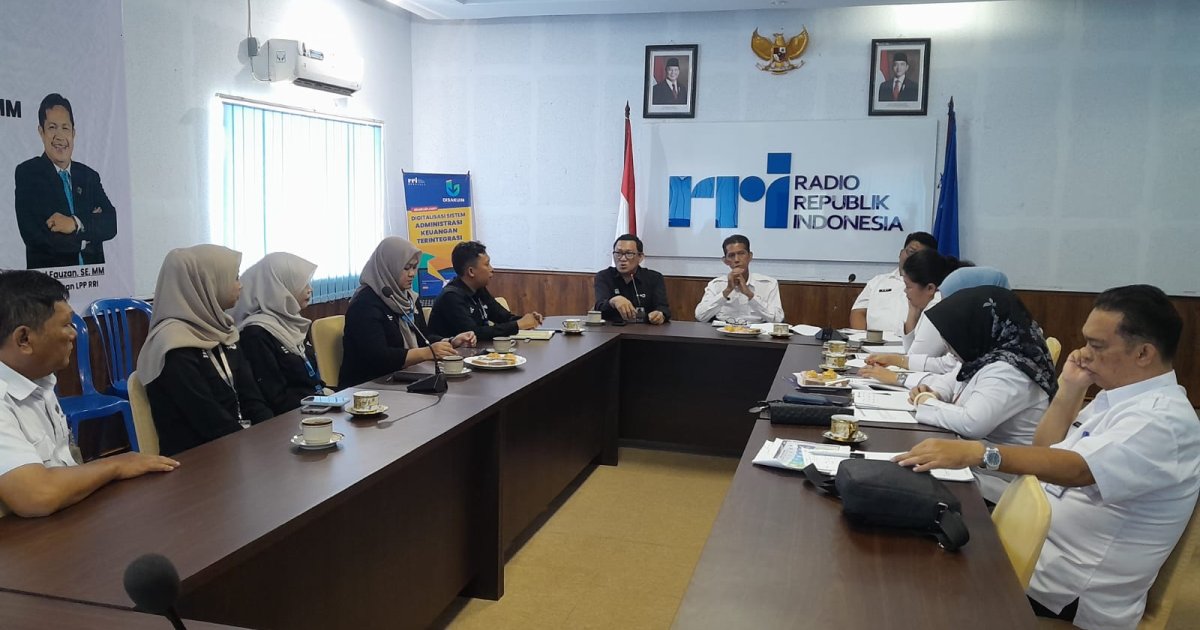 KOLABORASI TVRI-RRI BENGKULU SUKSESKAN PENYIARAN BOLA GEMBIRA PIALA ...